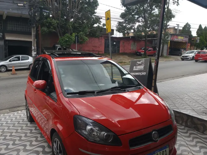 Fiat Idea Sporting 1.8 Flex 16V 5P 2012