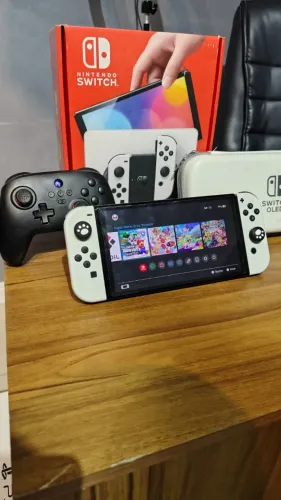 Nintendo Switch OLED Desb - Botgames