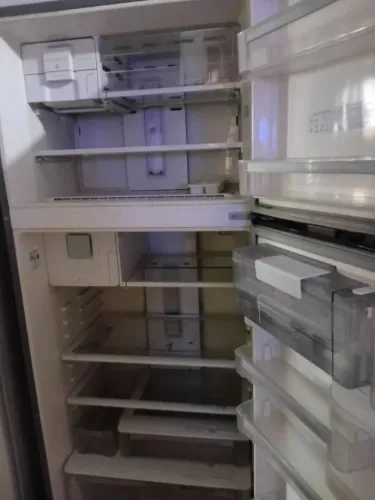 Geladeira em ótimo estado mais tanque arrumar