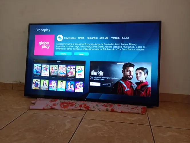 Vendo essa tv da HQ 50 polegadas smart Android