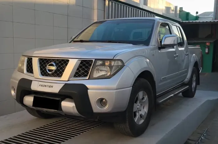 Nissan Frontier XE CD 4X4 2.5 TB Diesel 2013