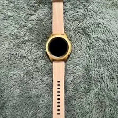 Samsung Galaxy Watch de 42mm na cor Rose Gold (Ouro Rosa)