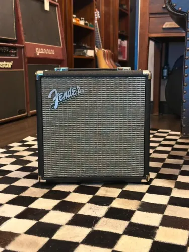 Amplificador Baixo Fender Rumble 15