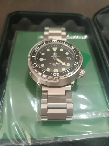 Relógio Steeldive SD 1975 Tuna Movimento NH35 E Com 300 metros de Resistência a Água
