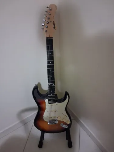 Guitarra Tagima Stratocaster Mg30 + Suporte 