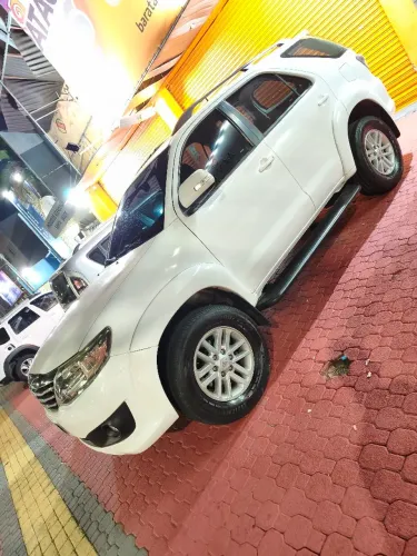 Toyota Hilux SW4 SR 4X2 2.7/2.7 Flex 16V Mec. 2014