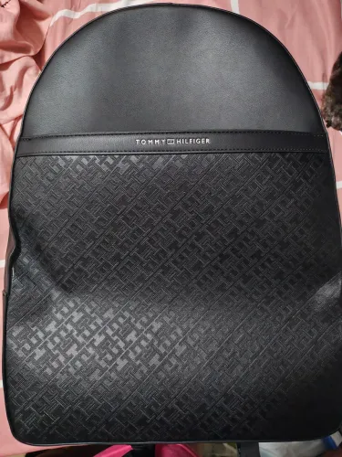 Mochila Tommy Hilfiger muito bonita