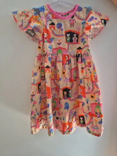 Vestido Alphabeto 6 anos. Usado apenas 1 vez.