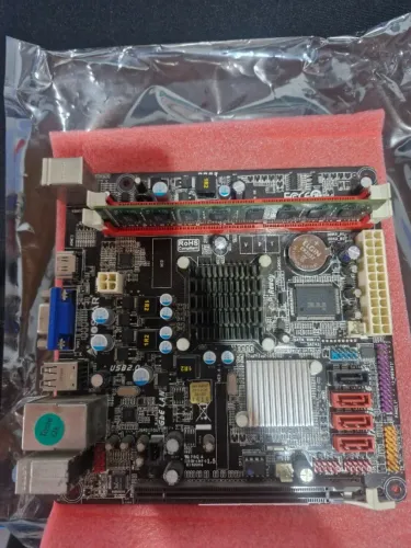 placa-mãe biostar nm70i-1017u + 4GB ddr3