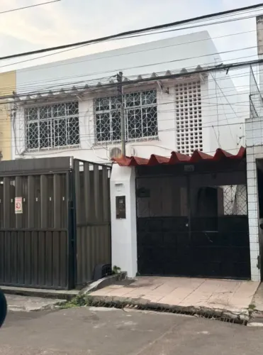 CASA COMERCIAL NO VIERALVES