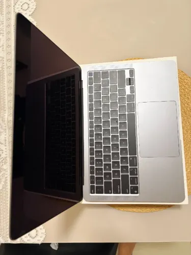 Macbook M1 2020 8GB 256GB (Usado em perfeita conservação)