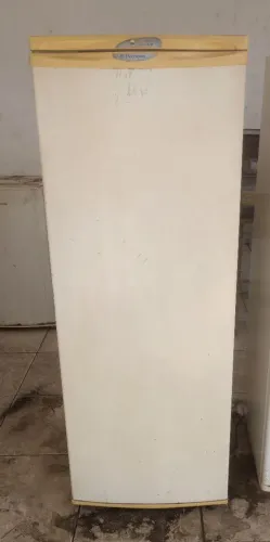 FREEZER VERTICAL 242 LITROS. FRETE GRÁTIS