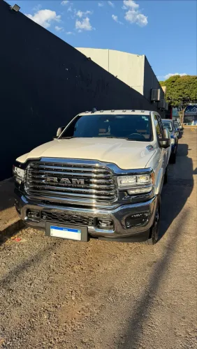 Ram 3500 Limited Longhorn 6.7 TB CD Diesel 2024