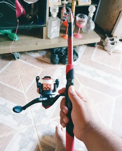 Molinete + vara de pesca