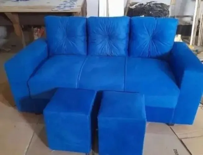 SOFÁ POP 3 LUGARES COM 2 PUFF