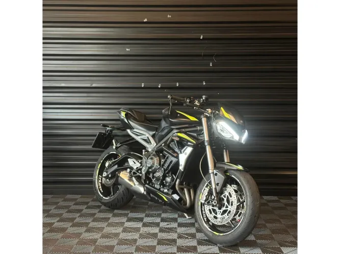 STREET TRIPLE 765 RS PRETA 2021/2022