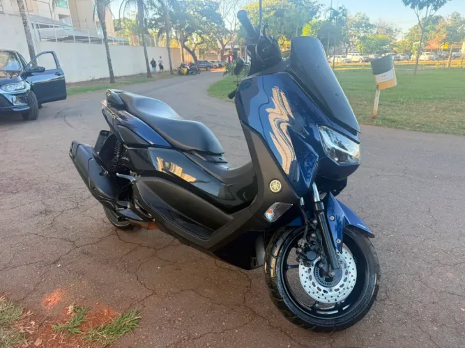 Moto Yamaha NMAX