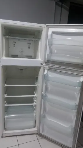 Vende-se geladeira Fosfree consul