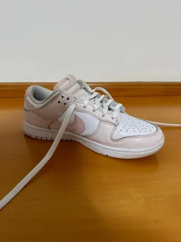 Nike dunk pink paisley