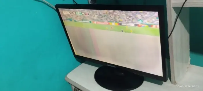 TV monitor Samsung 21,5" Defeito.