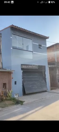 Sobrado á venda com 3 Quartos sendo 1 suíte no Bairro George Oeterer em Iperó-SP
