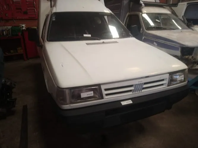 Fiat Fiorino 1996 sucata somente para retirada de peças