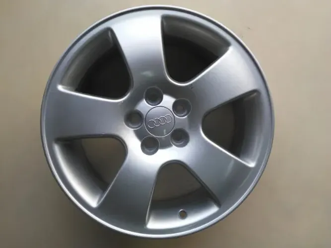Jogo de rodas aro 16 audi a3 5x100 a6x6 et42 prata