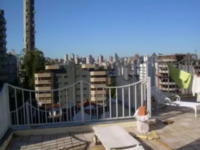 Cobertura, Bela Vista em Porto Alegre