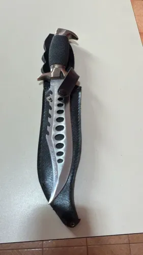 Faca artesanal profissional em excelente lâmina de aço