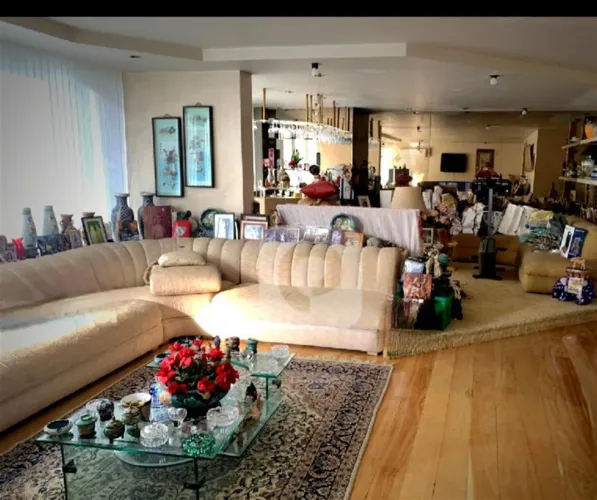 Patrimovel vende apartamento de 4 quartos em Copacabana