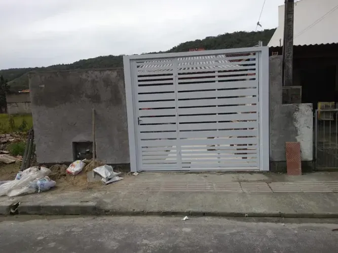 Portão de elevação