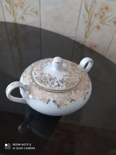 Açucareiro Em Porcelana Antiga 