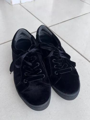 Tênis AnaCapri de Veludo Preto n35