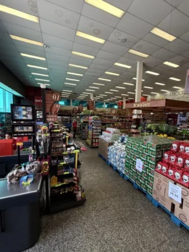 VENDE-SE SUPERMERCADO A 79 KM DE SP