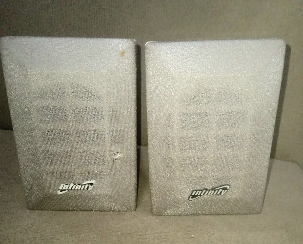 Caixas de som Infinity Toshiba 