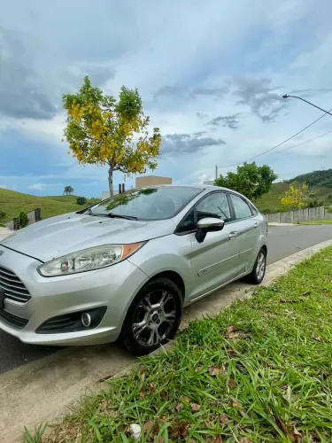 Ford Fiesta Sedan 1.6 16V Flex Mec. 2015