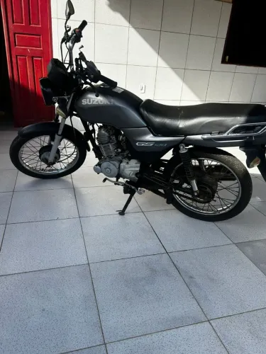 Vende-se SUZUKI GS120