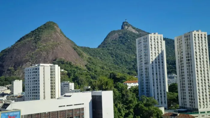 Imóvel para aluguel com 29 metros quadrados com 1 quarto em Laranjeiras - Rio de Janeiro -
