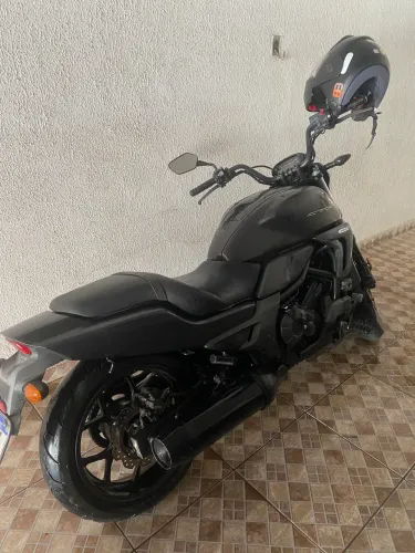 Moto honda 700cc ctx