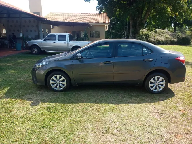 Toyota Corolla GLI 1.8 Flex 16V Aut. 2017