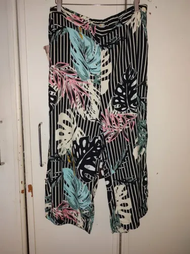 Calça feminina estampada