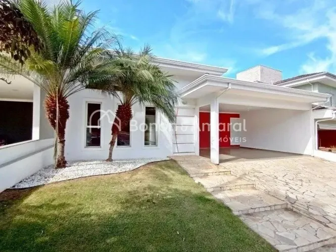 Casa Térrea à Venda no Condomínio Madre Maria Vilac em Valinhos/SP
