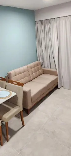 Sofá Seminovo Espaçoso 