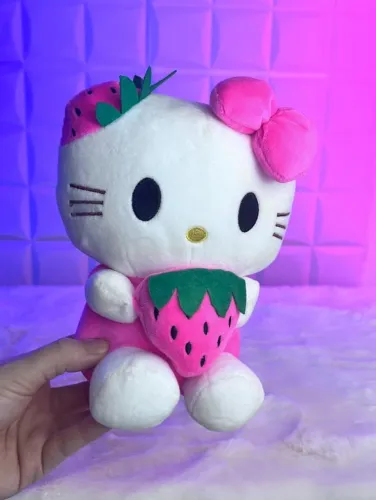 Pelúcia Hello Kitty - Morango do amor - 22cm