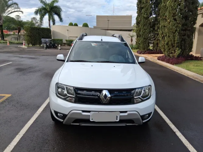 Renault Duster Dynamique 2.0 Hi-flex 16V Aut. 2016