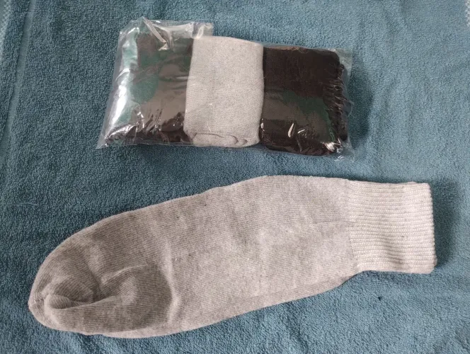Kit de meias cinza e preta