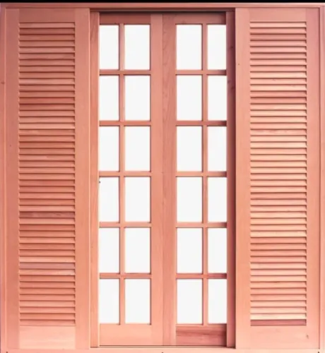 vendo porta de madeira grande com venezianas
