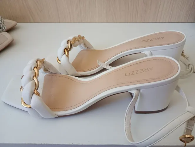Sapato Arezzo feminino N. 36