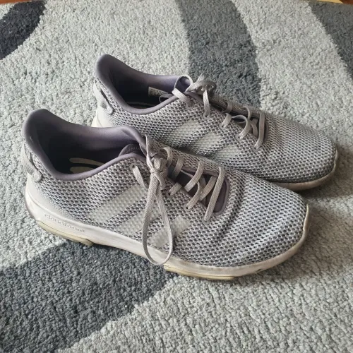 Tênis Adidas cinza tam.42 Cloudfoam