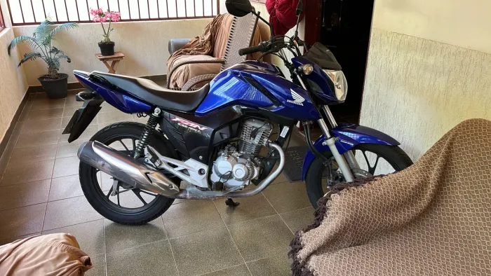 Vendo Honda fan 160 pra vender rápido 